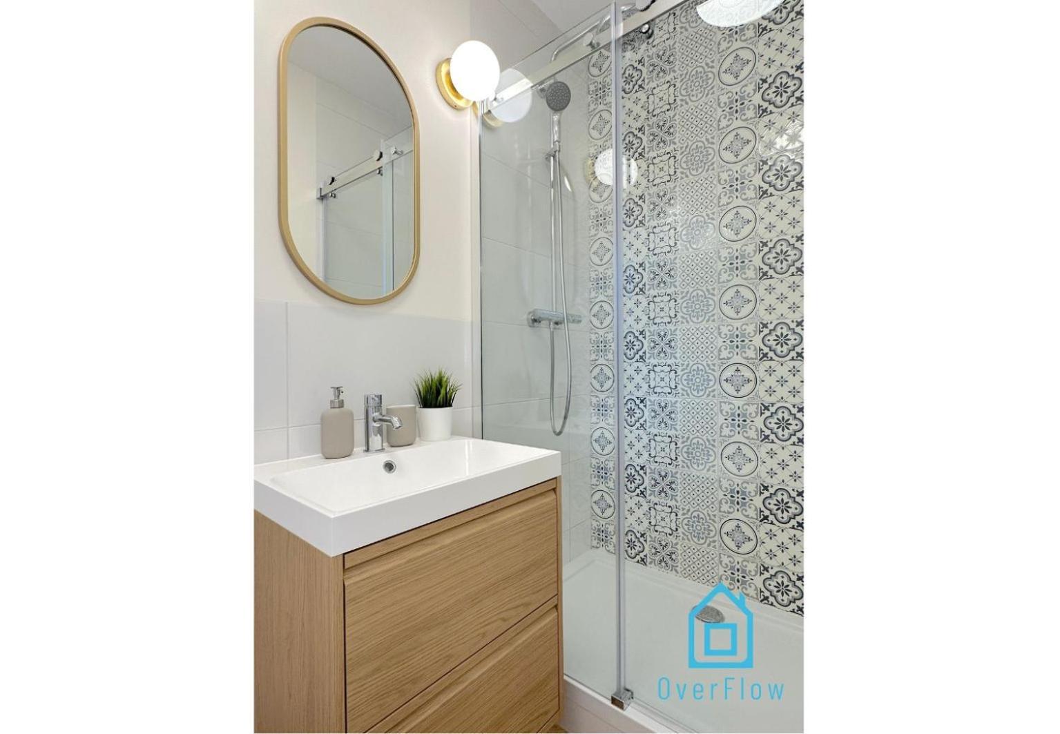 Seredino Navy Apartment- Modern Comfort In A Quiet Location, 5 Minutes To Old Town & Seaside Gdańsk